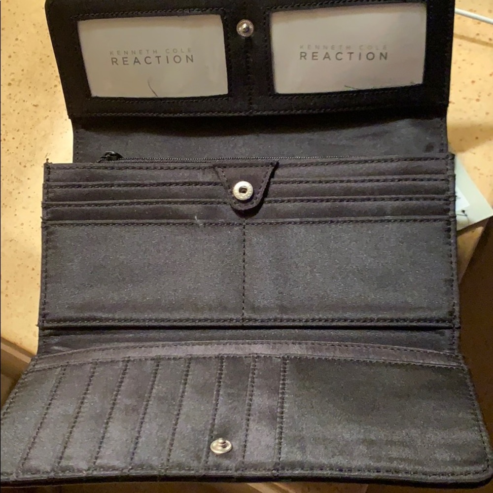 Wallet - Picture 3 of 4